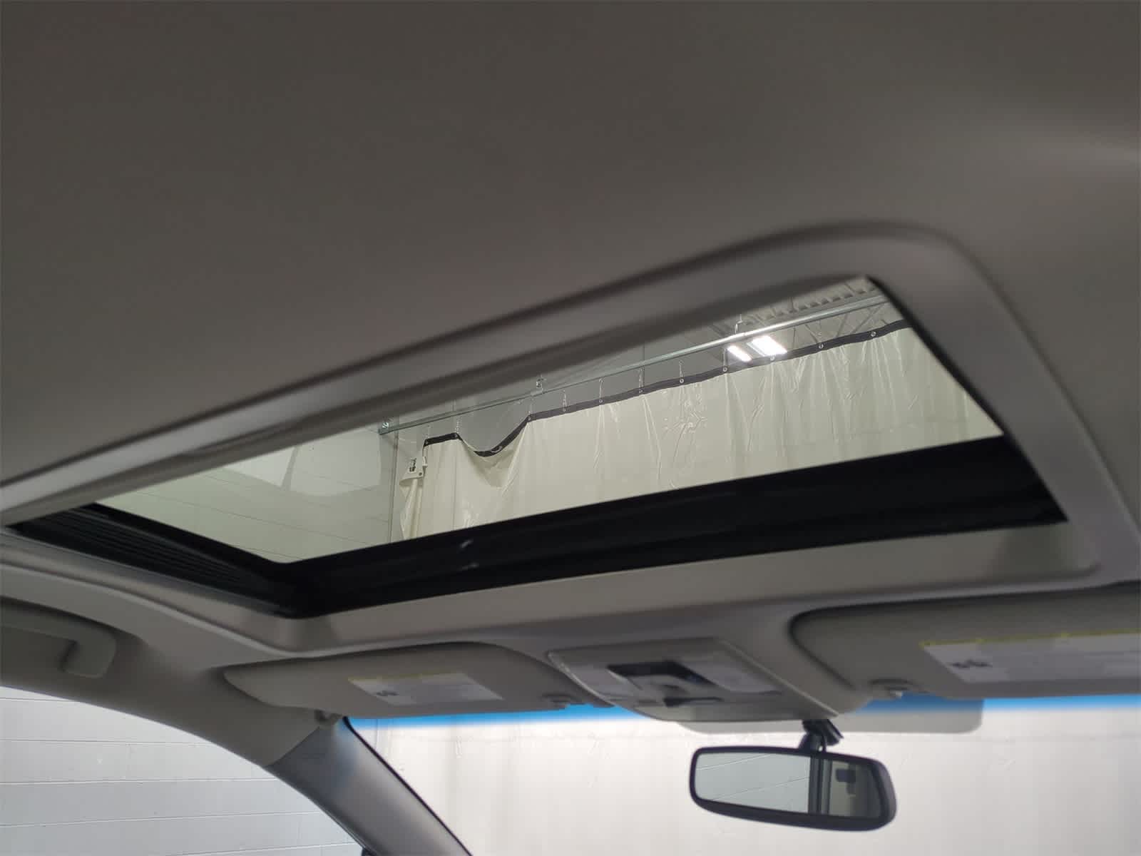 Thumbnail: 2016 Toyota Sienna - 23