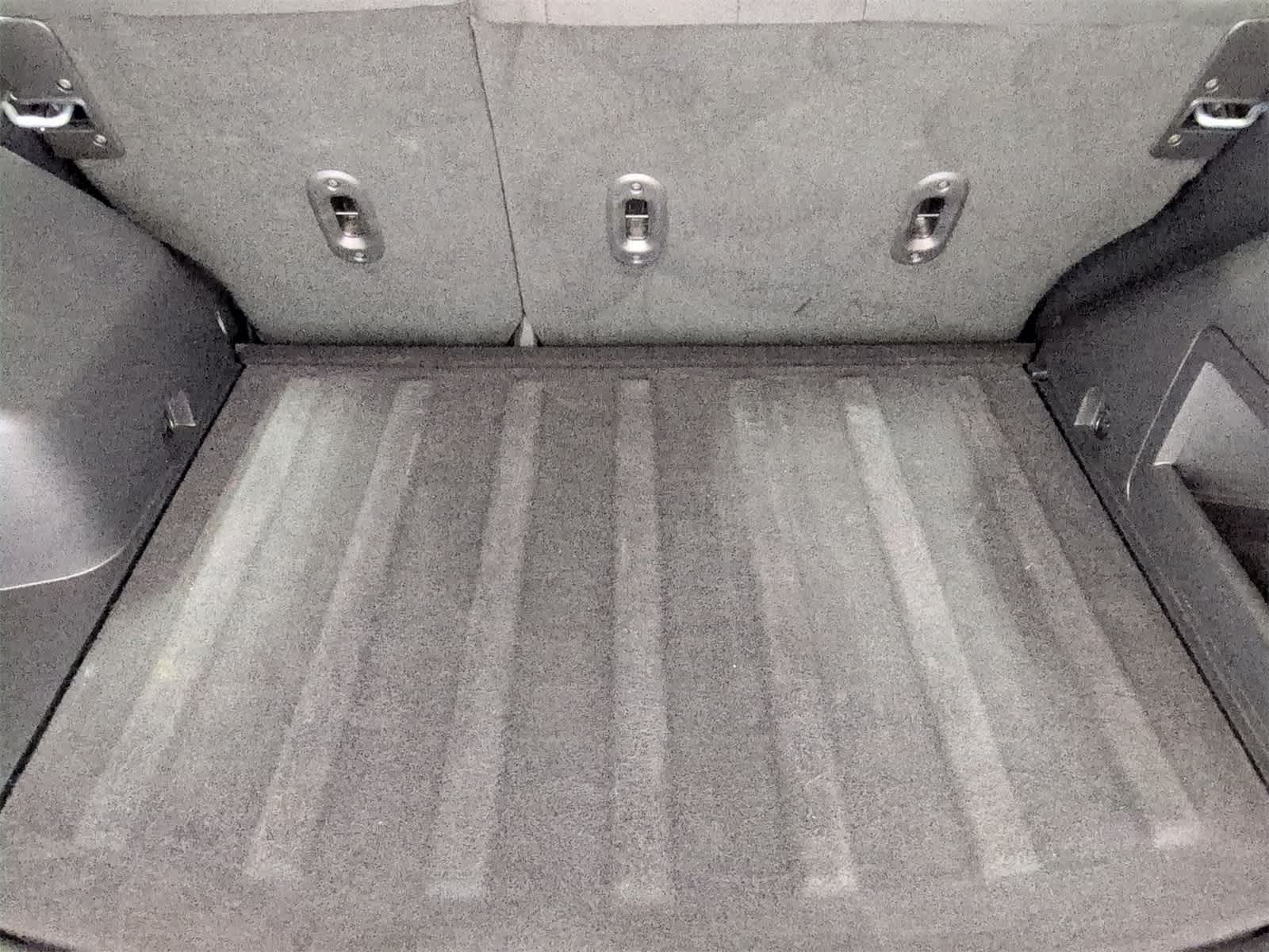 Thumbnail: 2016 Jeep Patriot - 32