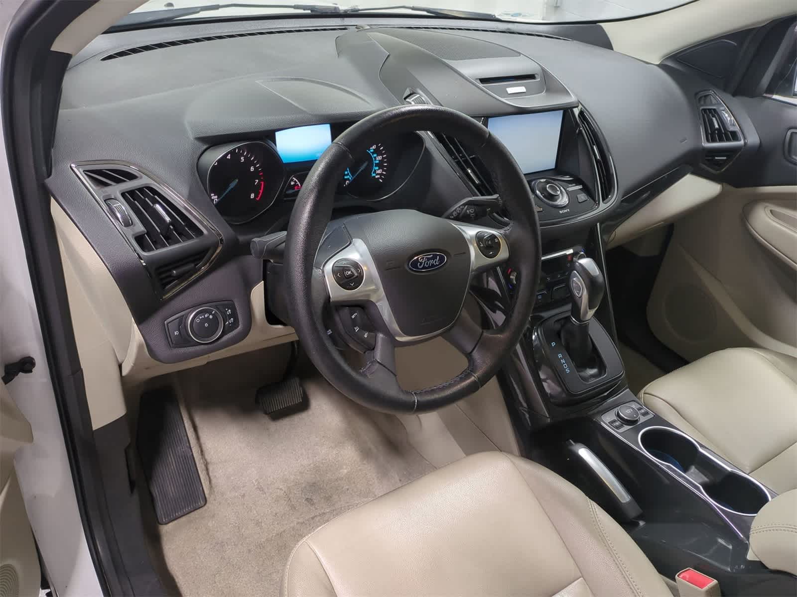 Thumbnail: 2015 Ford Escape - 10