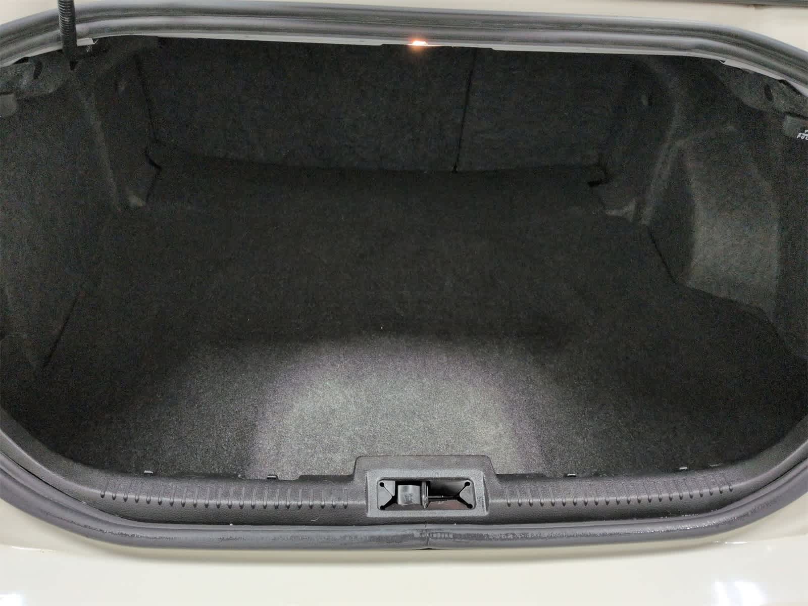 Thumbnail: 2012 Ford Fusion - 35