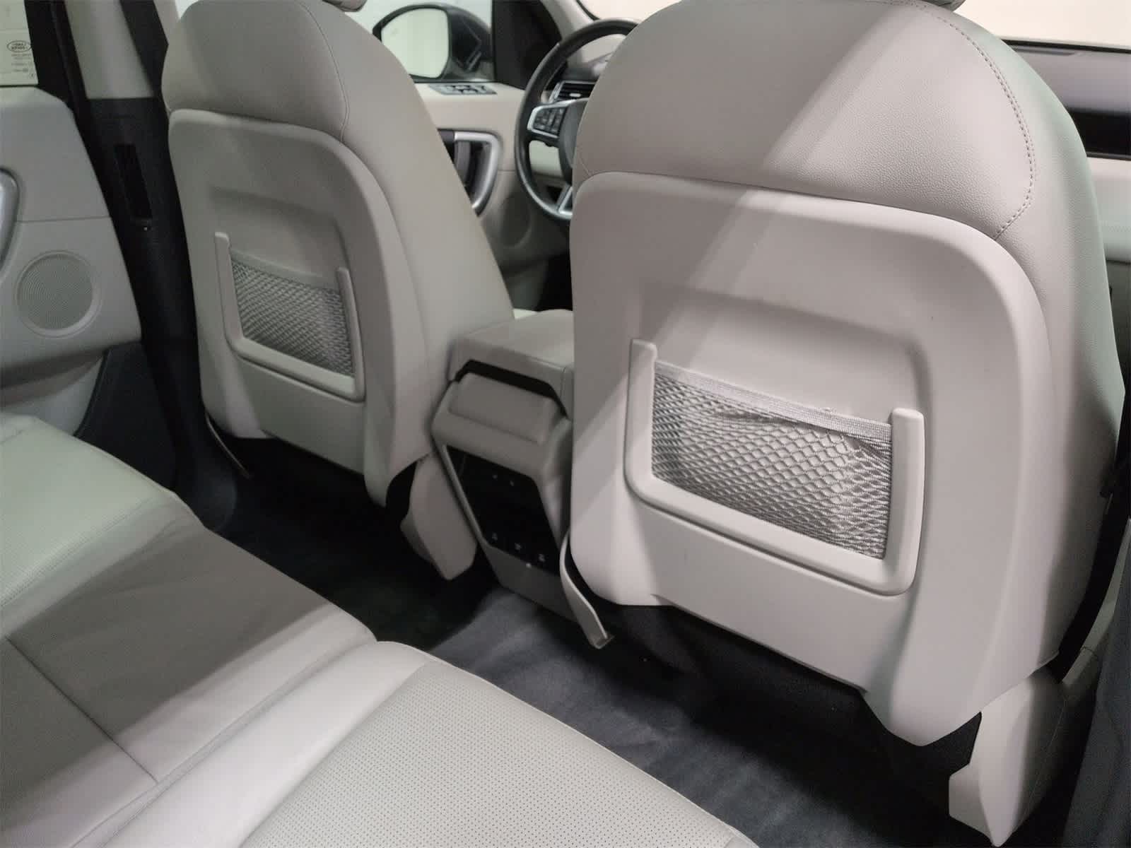 Thumbnail: 2018 Land Rover Discovery Sport - 19