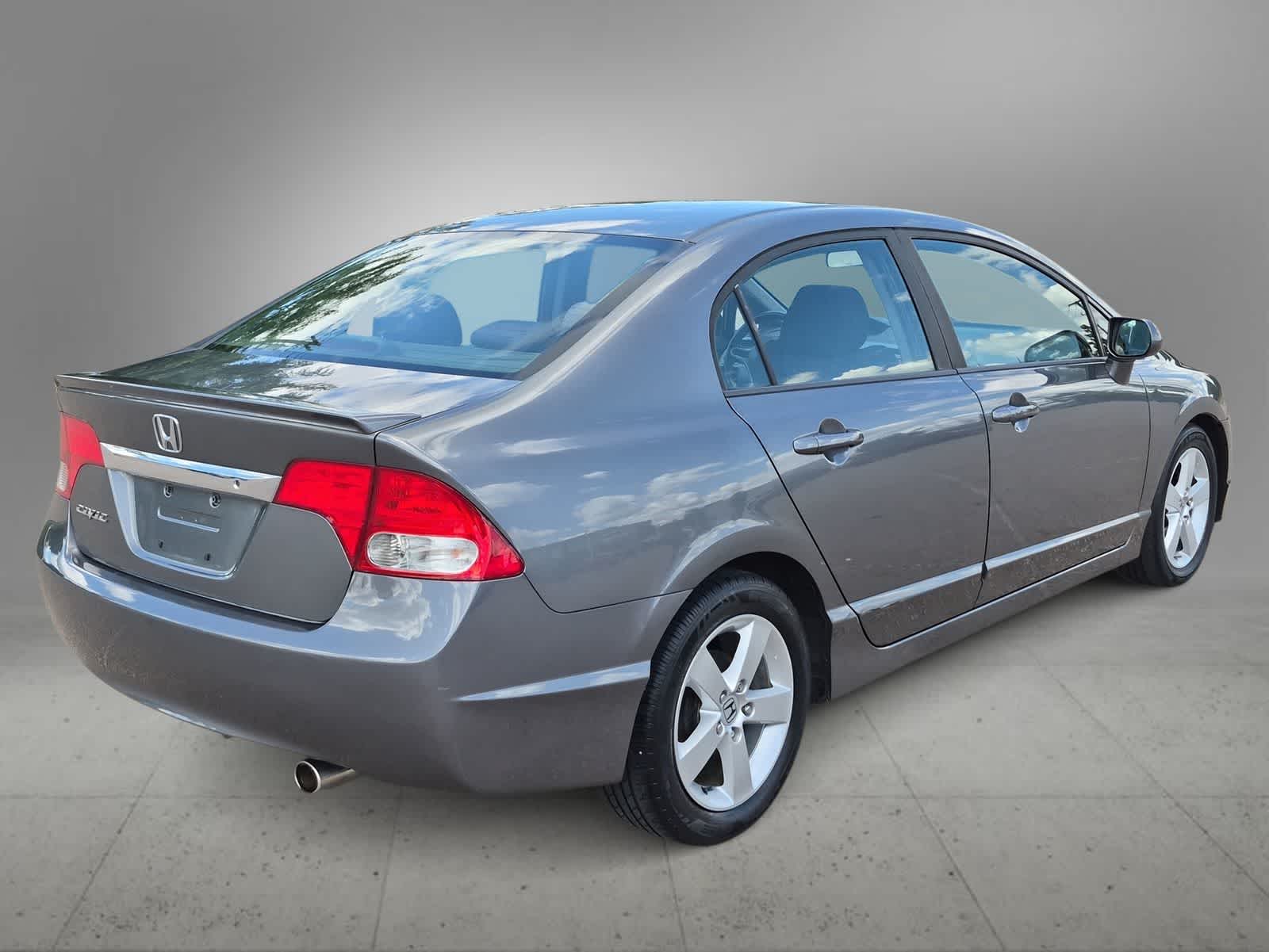 Thumbnail: 2011 Honda Civic - 8