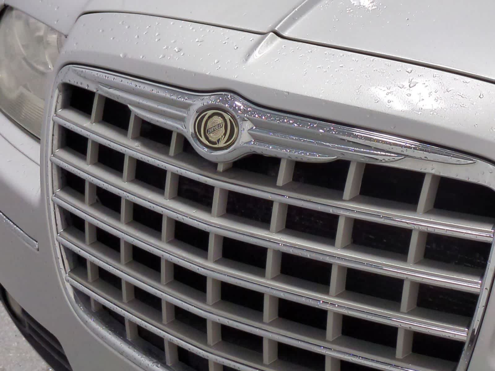 Thumbnail: 2010 Chrysler 300 - 12