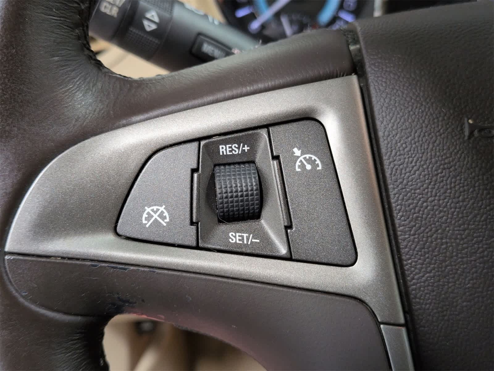 Thumbnail: 2013 Buick LaCrosse - 25