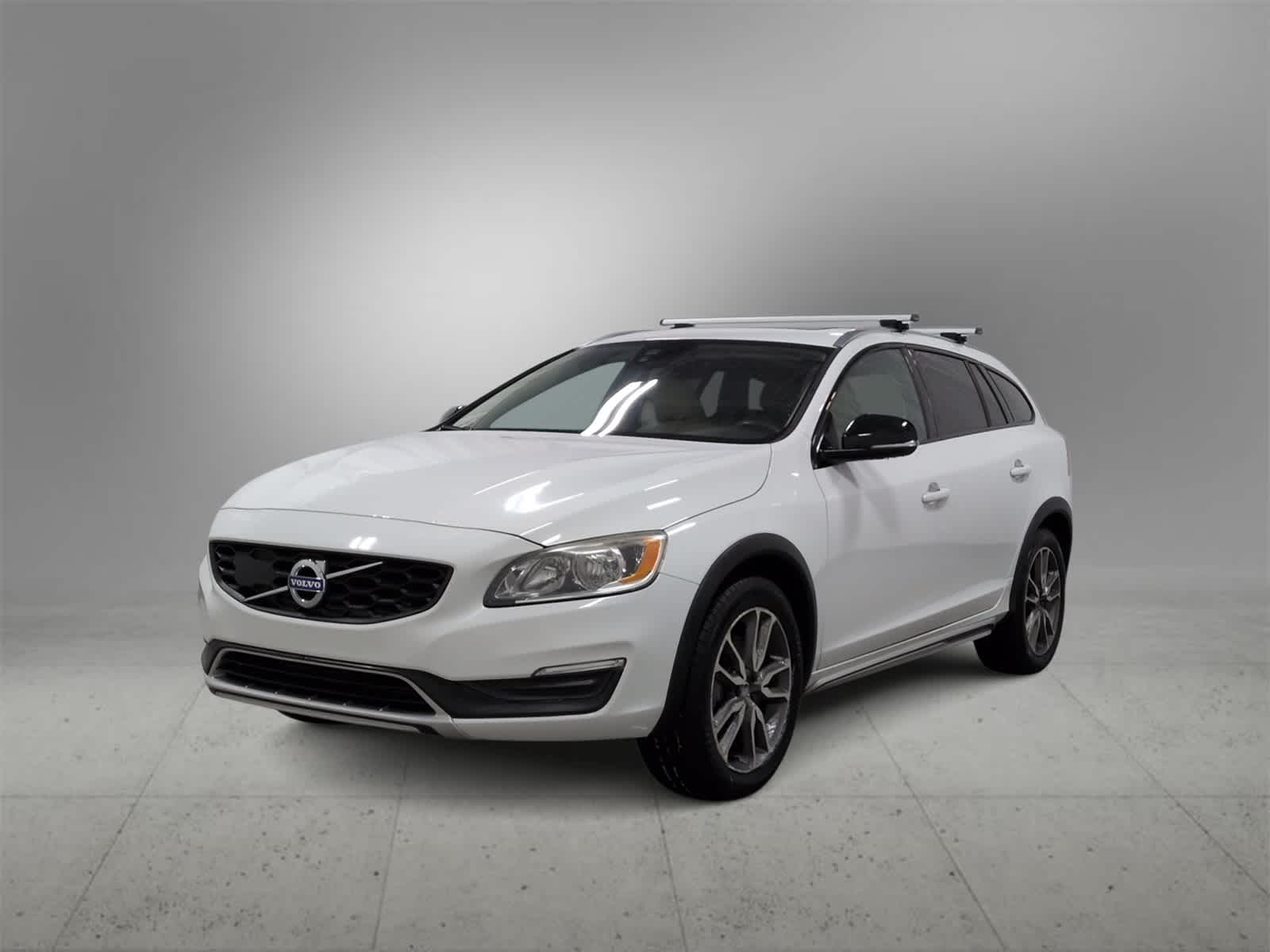 2017 Volvo S60 T5 -
                  Farmington Hills, MI