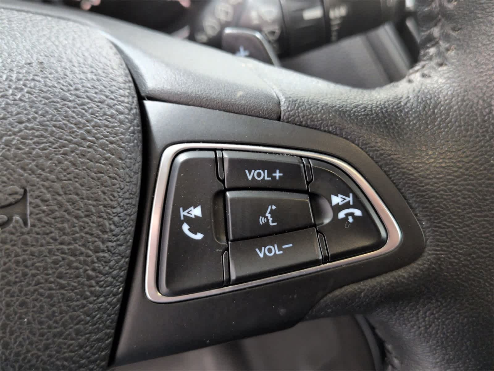 Thumbnail: 2017 Ford Escape - 24