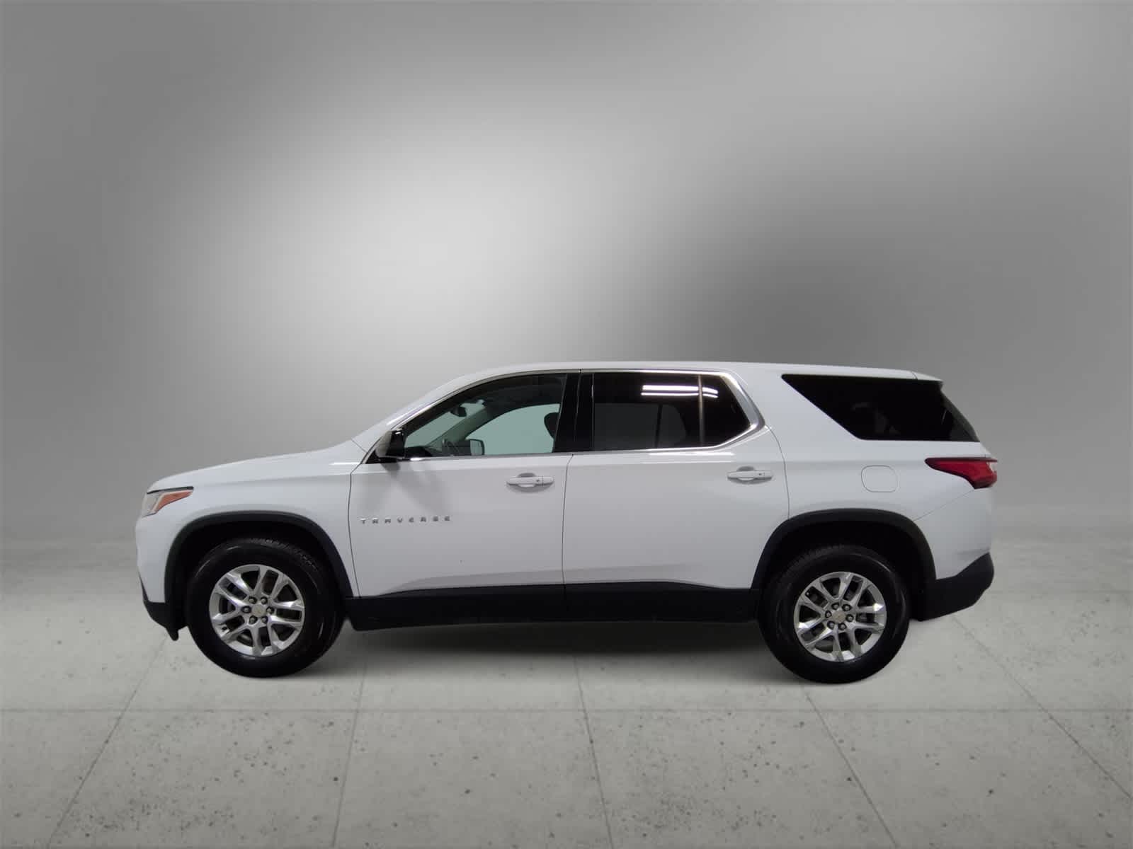 Thumbnail: 2019 Chevrolet Traverse - 8