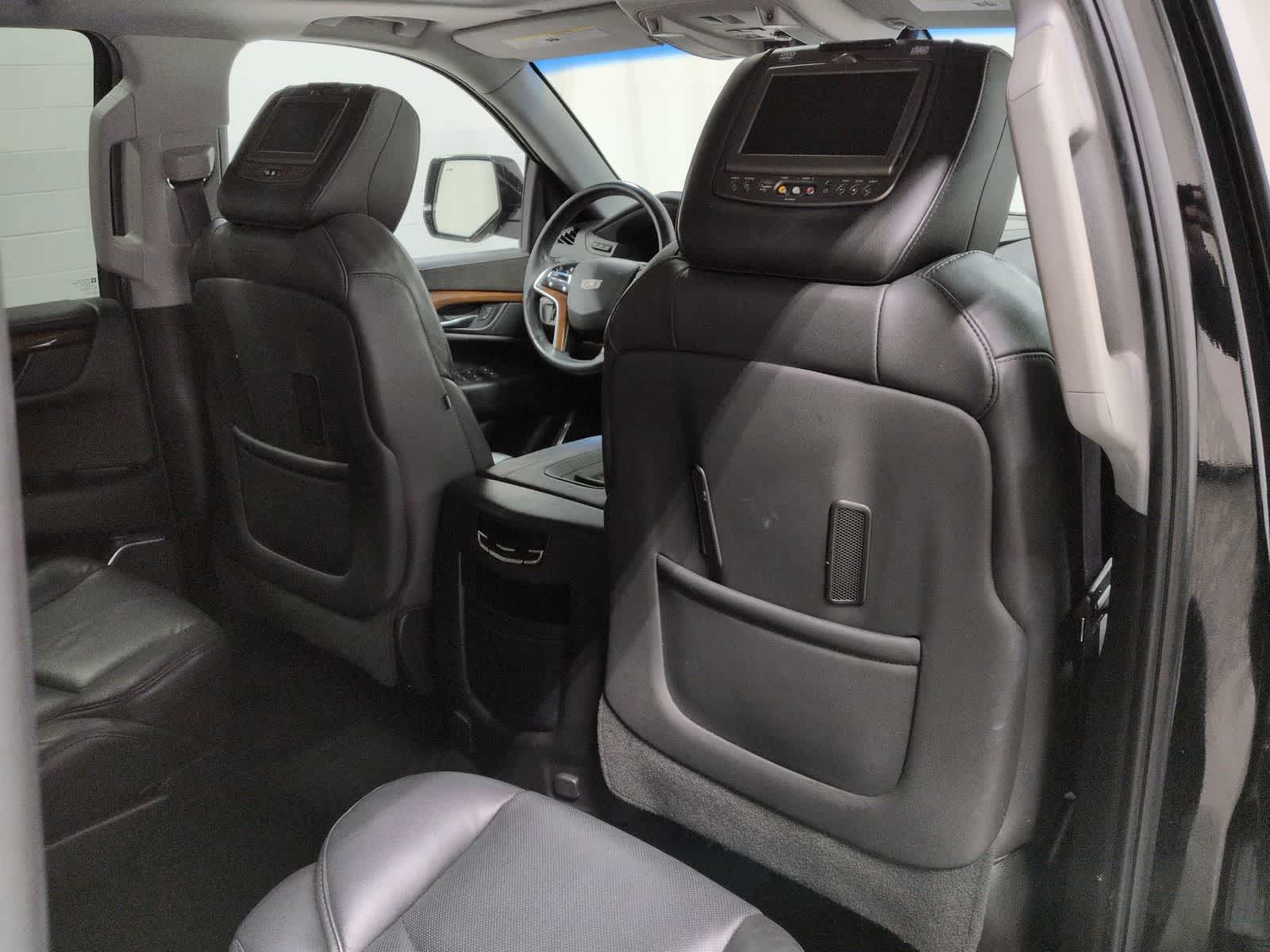 Thumbnail: 2017 Cadillac Escalade - 18