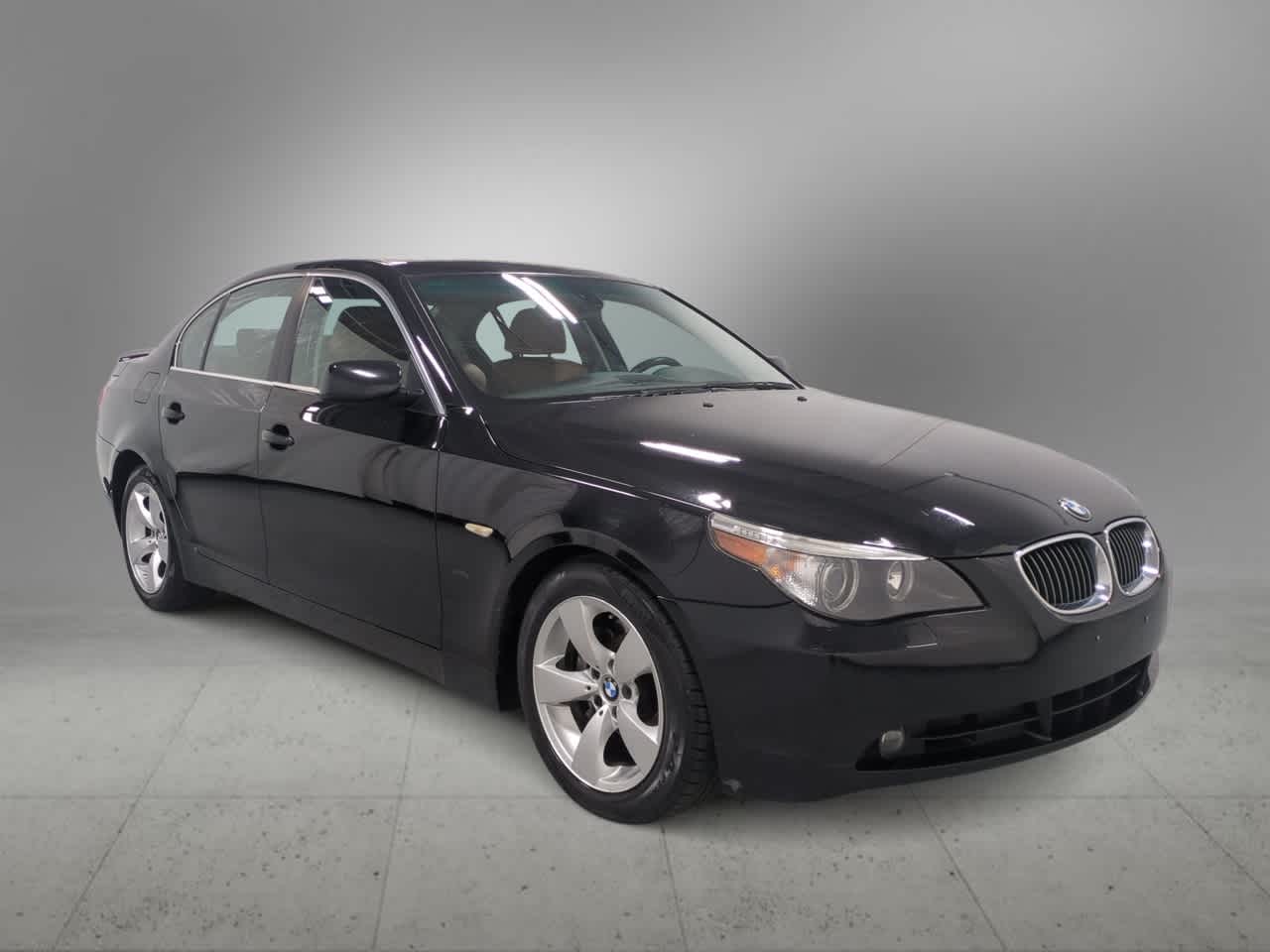 Thumbnail: 2006 BMW 5 Series - 2