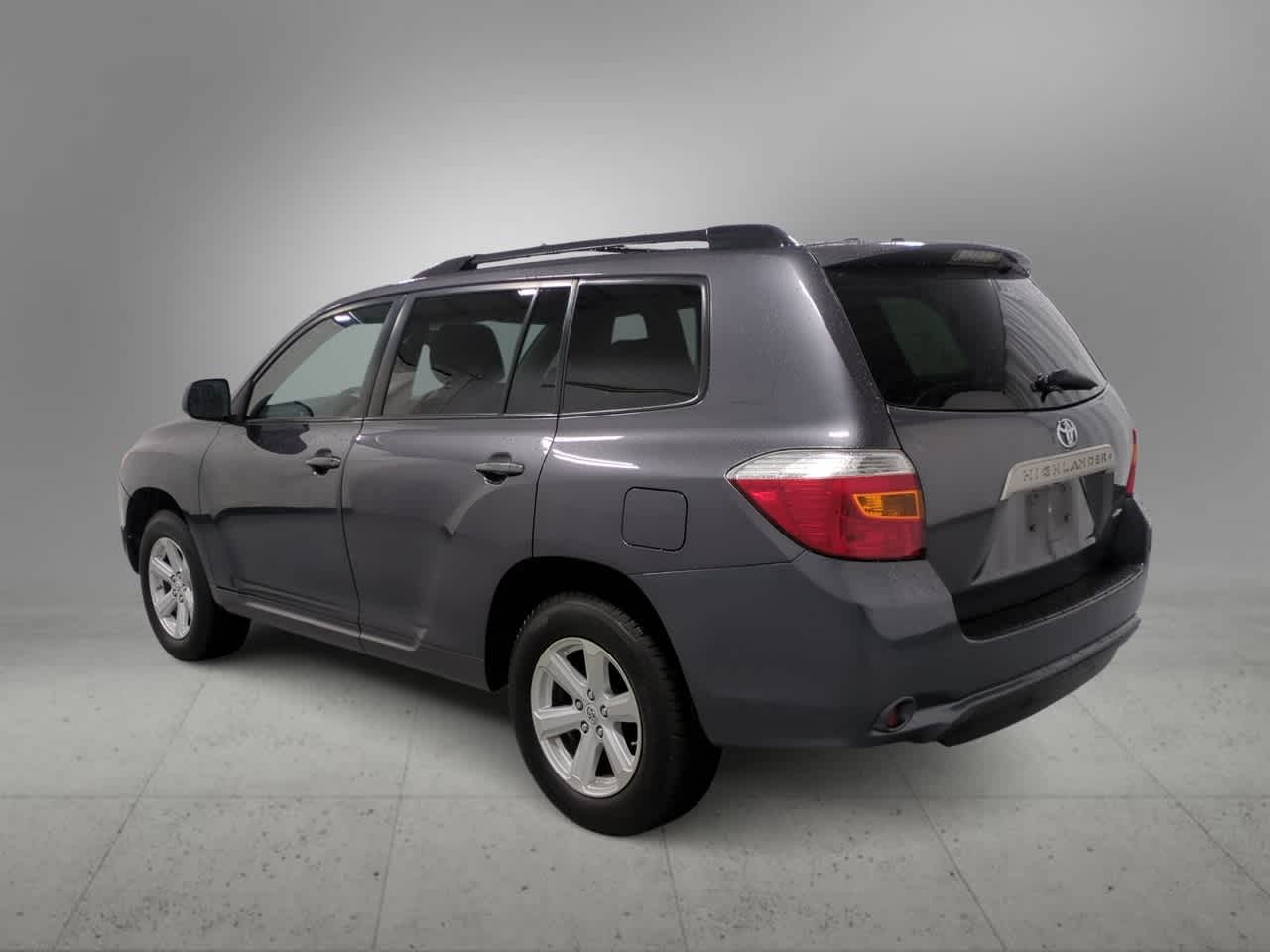 Thumbnail: 2010 Toyota Highlander - 6