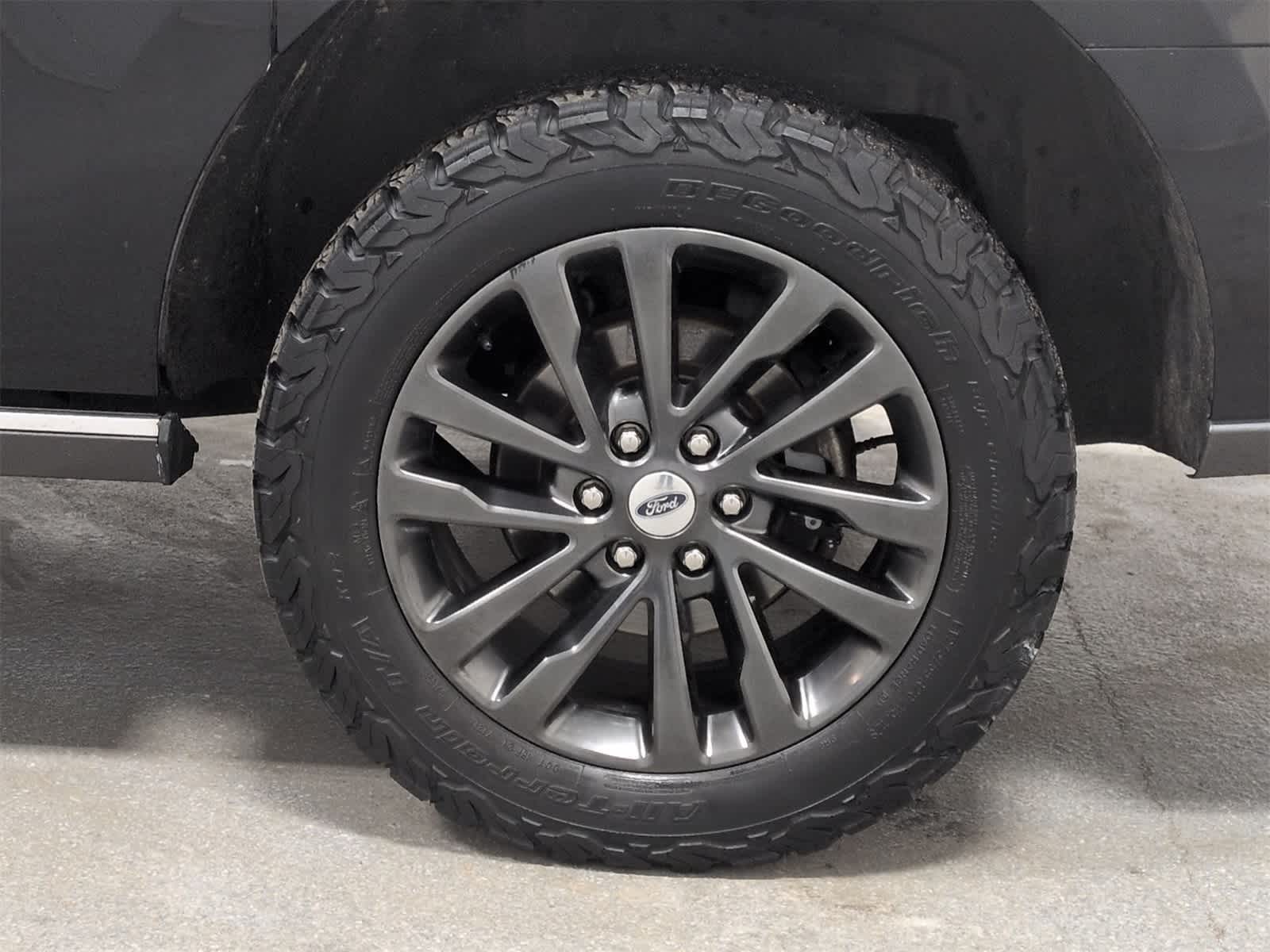 Thumbnail: 2019 Ford Expedition MAX - 14