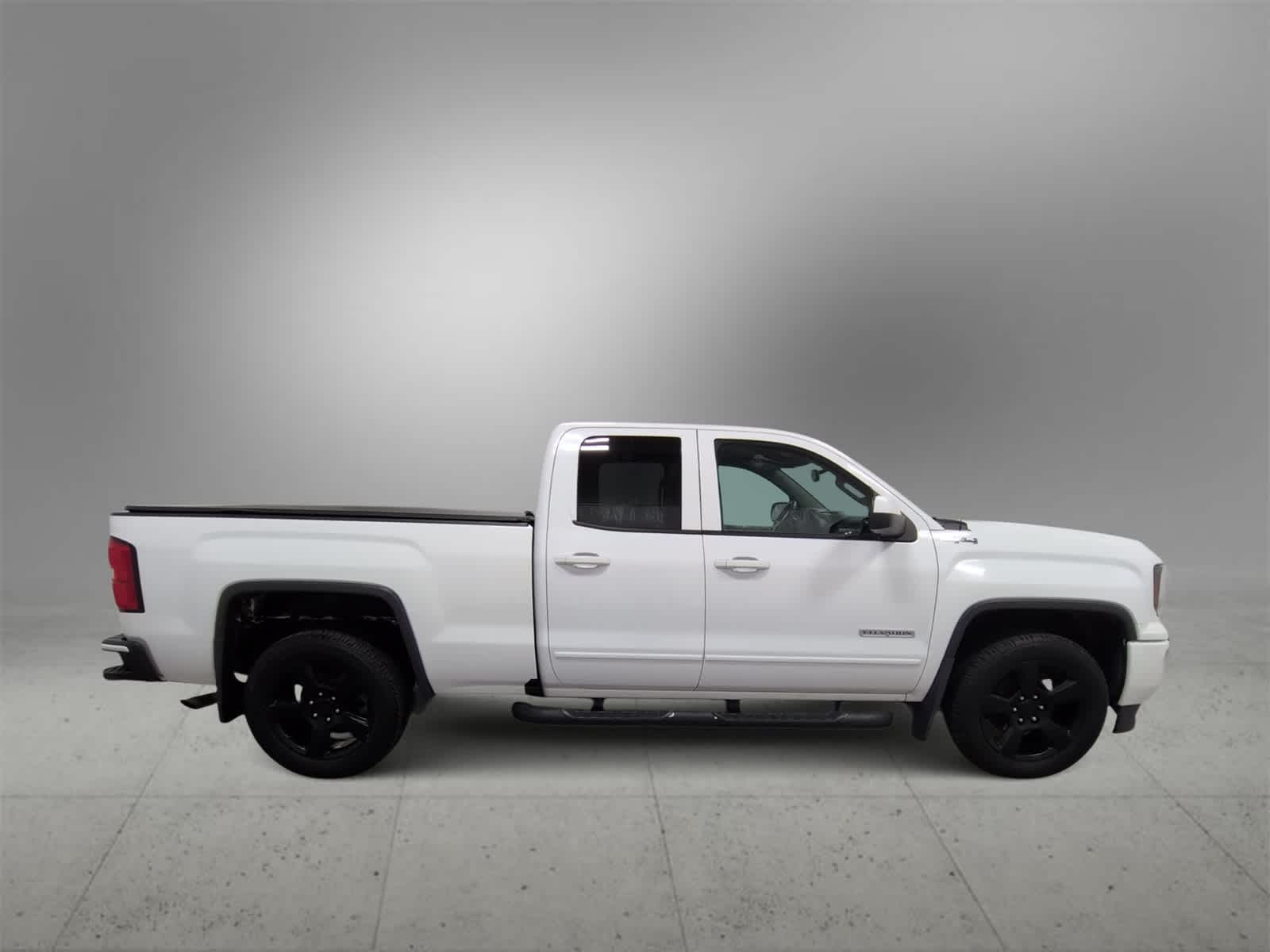 Thumbnail: 2017 GMC Sierra 1500 - 9