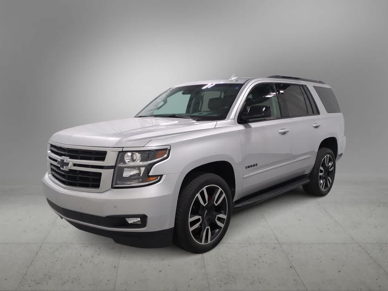 Thumbnail: 2018 Chevrolet Tahoe - 4