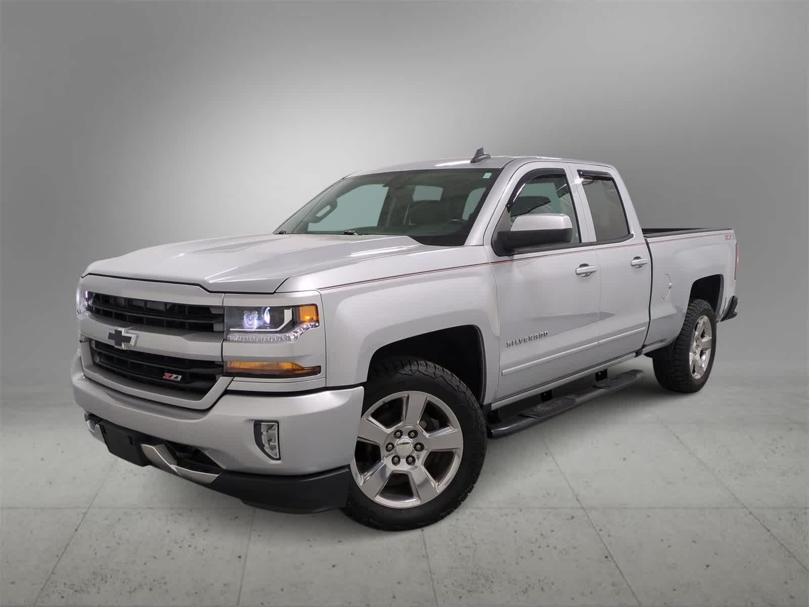 2017 Chevrolet Silverado 1500 LT -
                  Farmington Hills, MI