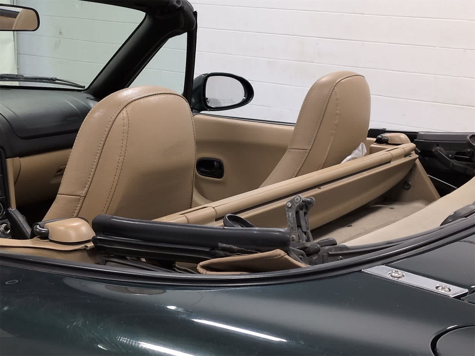 Thumbnail: 2000 Mazda MX-5 Miata - 20