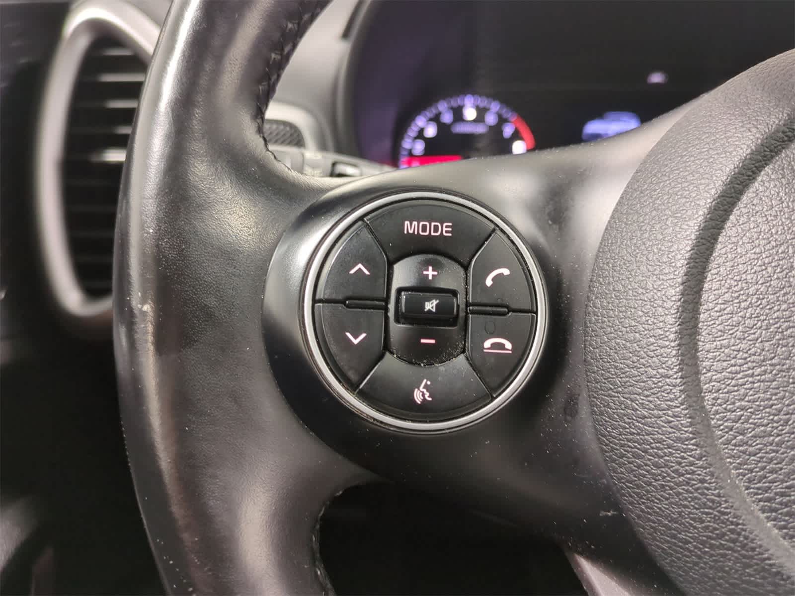 Thumbnail: 2020 Kia Soul - 26