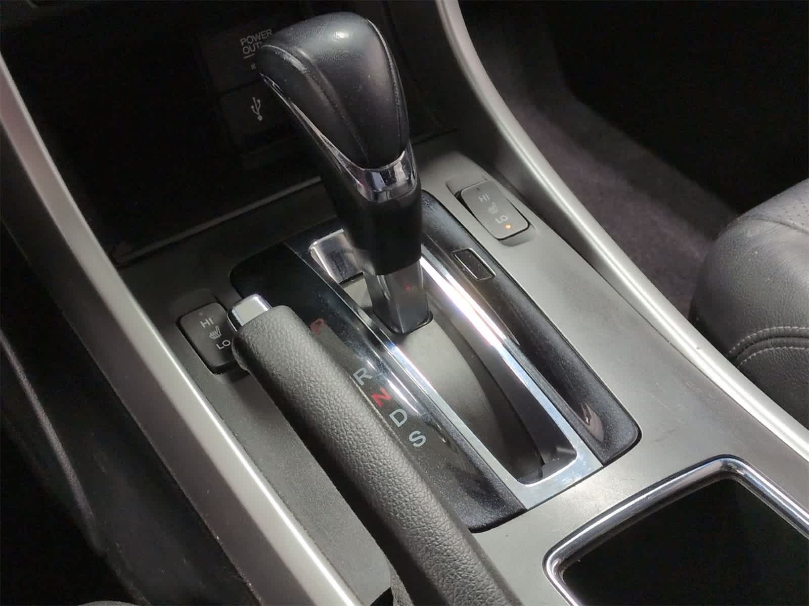 Thumbnail: 2015 Honda Accord - 32