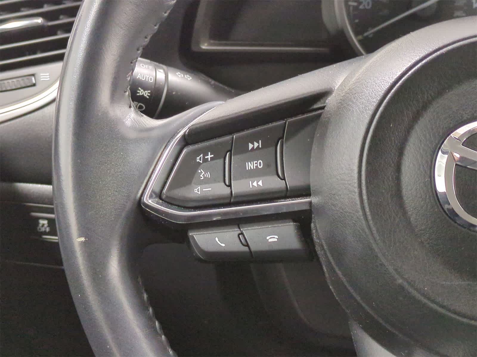 Thumbnail: 2018 Mazda Mazda3 - 24