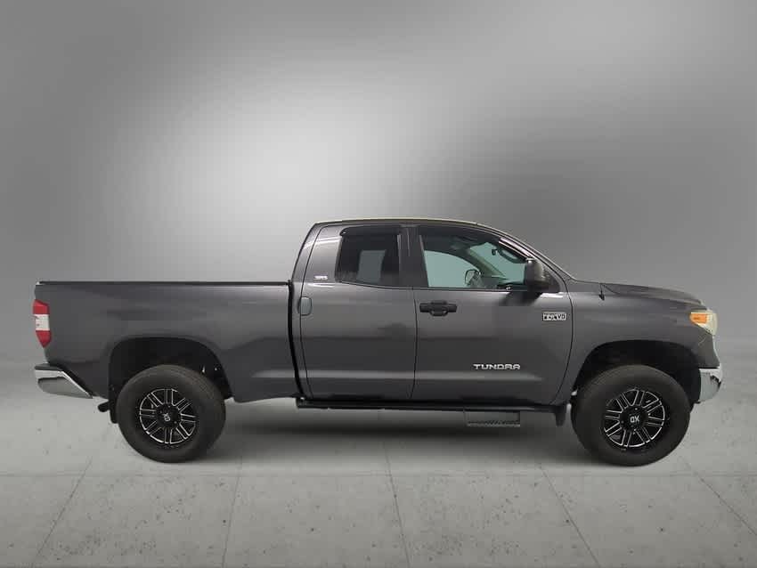 2016 Toyota Tundra SR5 9