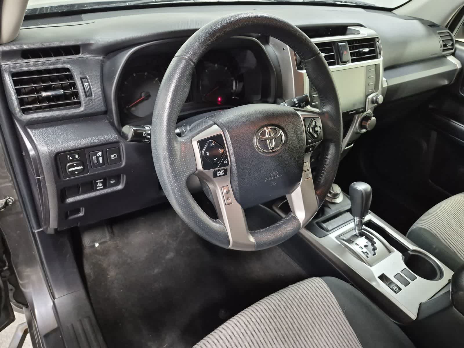 Thumbnail: 2022 Toyota 4Runner - 10
