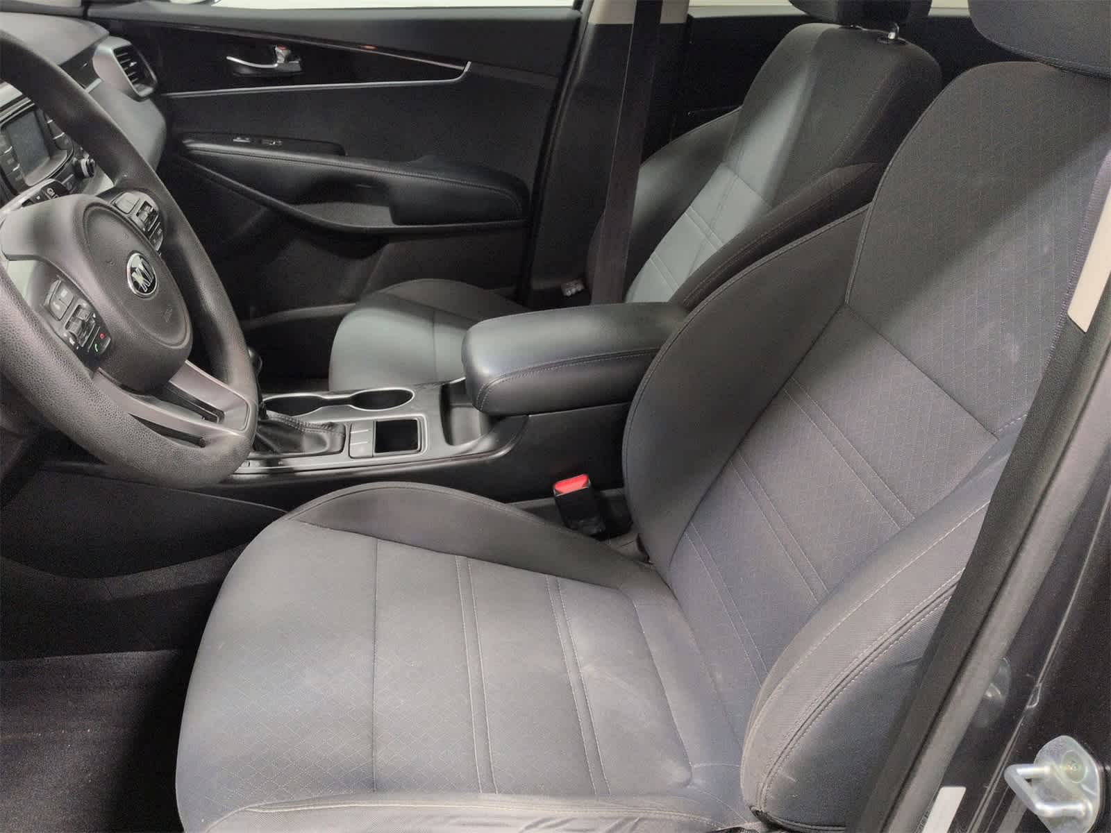 Used 2016 Kia Sorento LX with VIN 5XYPG4A30GG120007 for sale in Farmington Hills, MI