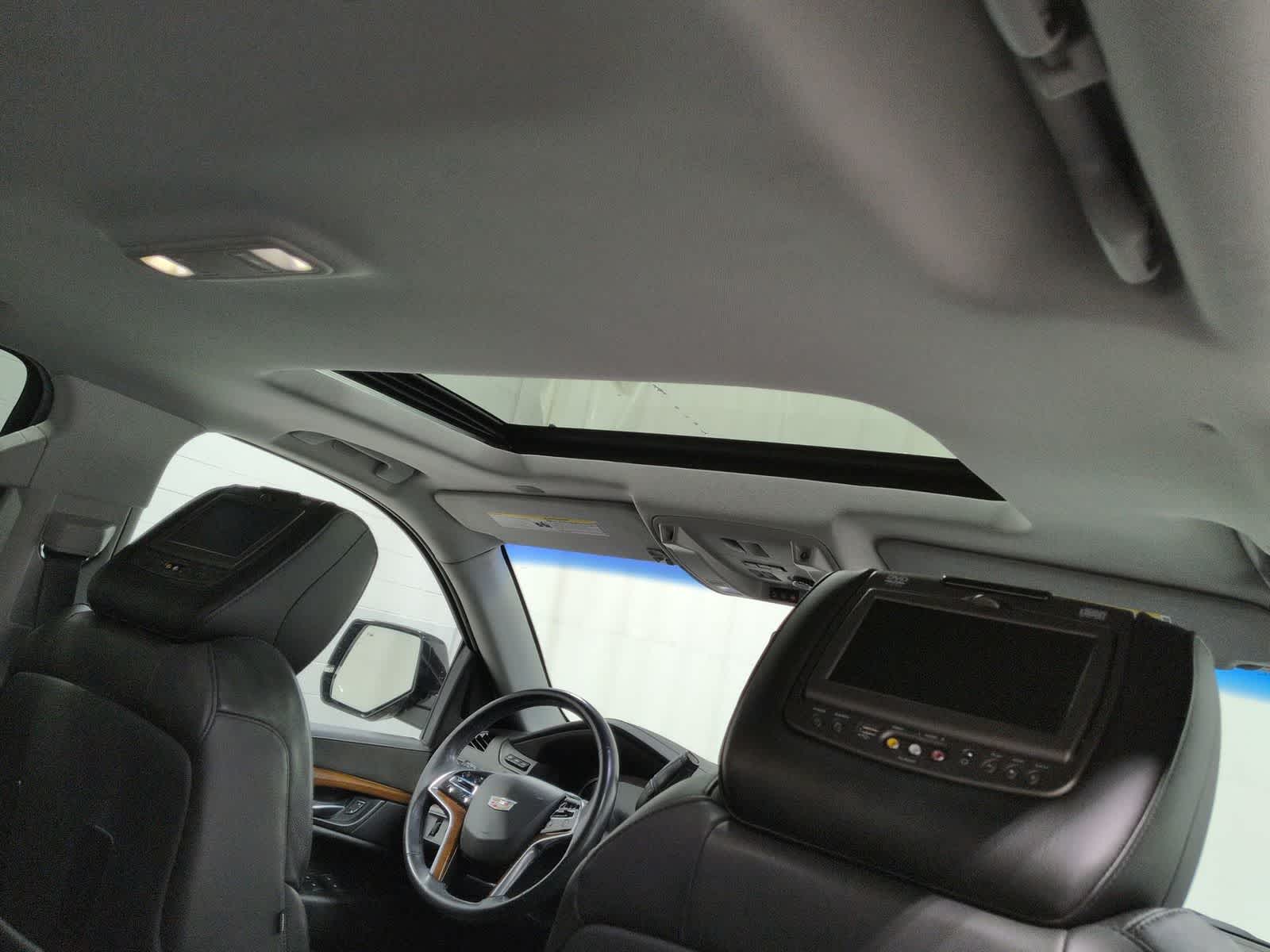 Thumbnail: 2017 Cadillac Escalade - 22