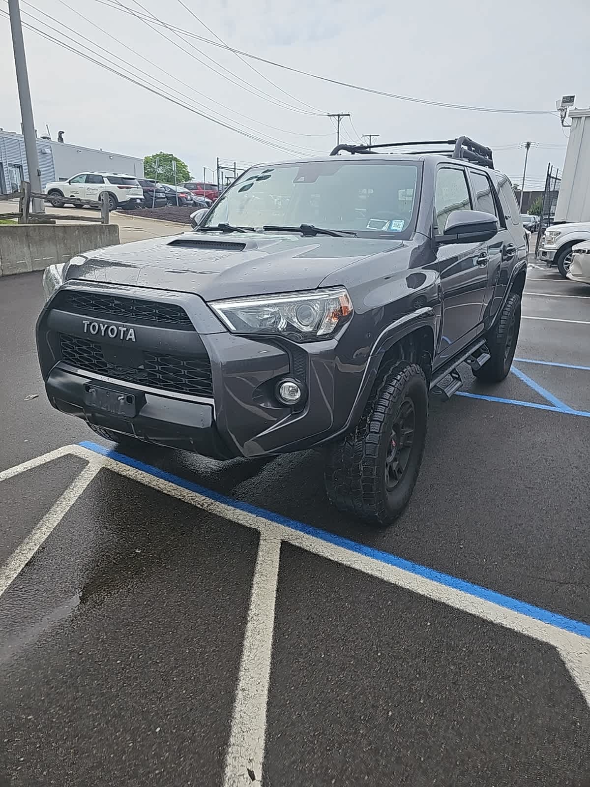 Thumbnail: 2020 Toyota 4Runner - 3