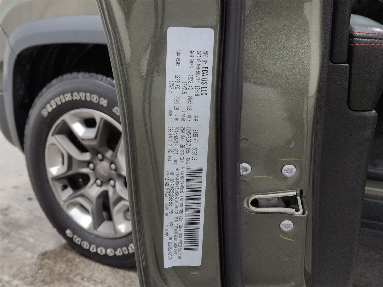 Thumbnail: 2019 Jeep Cherokee - 37