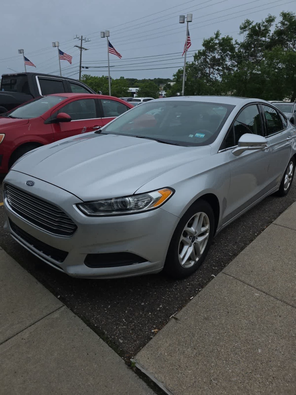 Used 2016 Ford Fusion SE Sedan