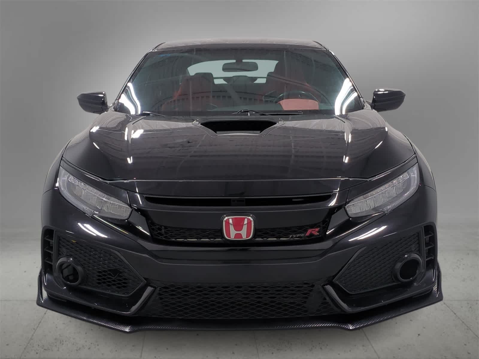 2017 Honda Civic Type R Touring photo 3