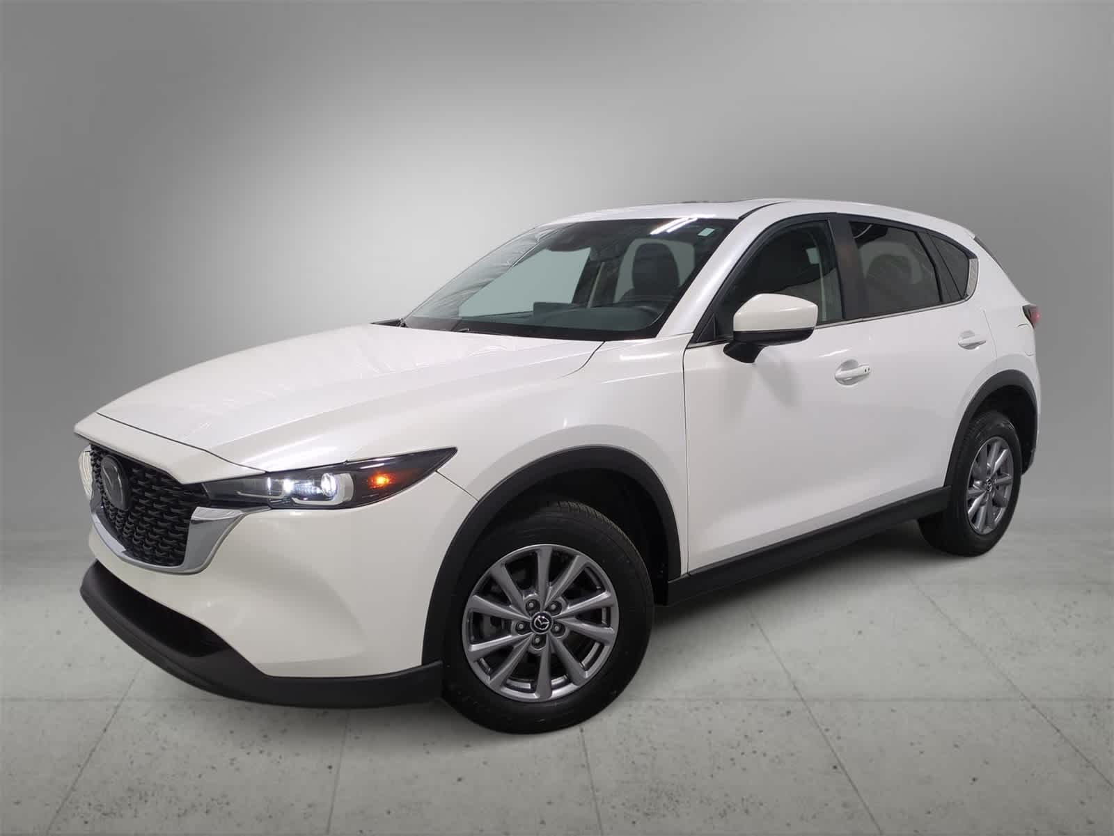 2022 Mazda CX-5 S Preferred Hero Image