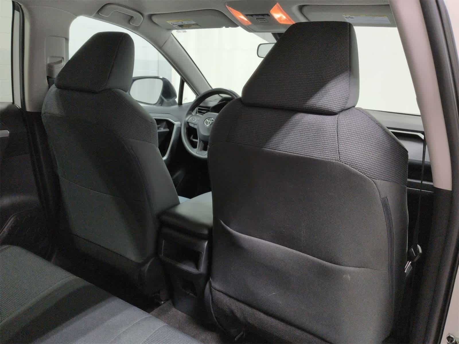 Thumbnail: 2019 Toyota RAV4 - 19