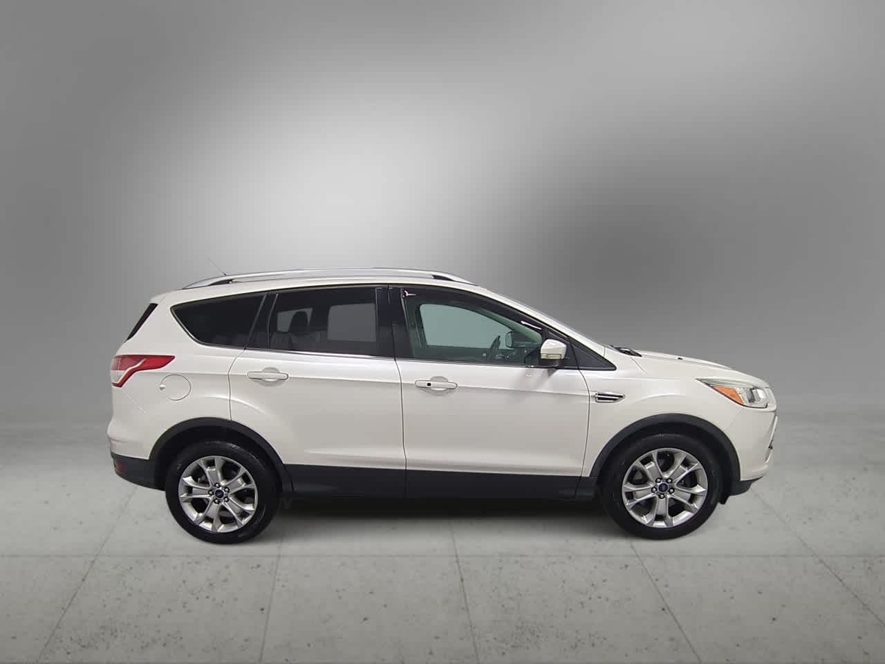 Thumbnail: 2015 Ford Escape - 9