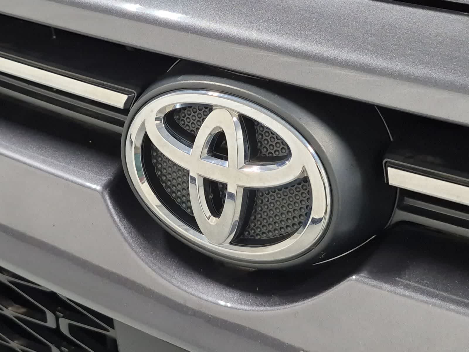 Thumbnail: 2022 Toyota 4Runner - 19