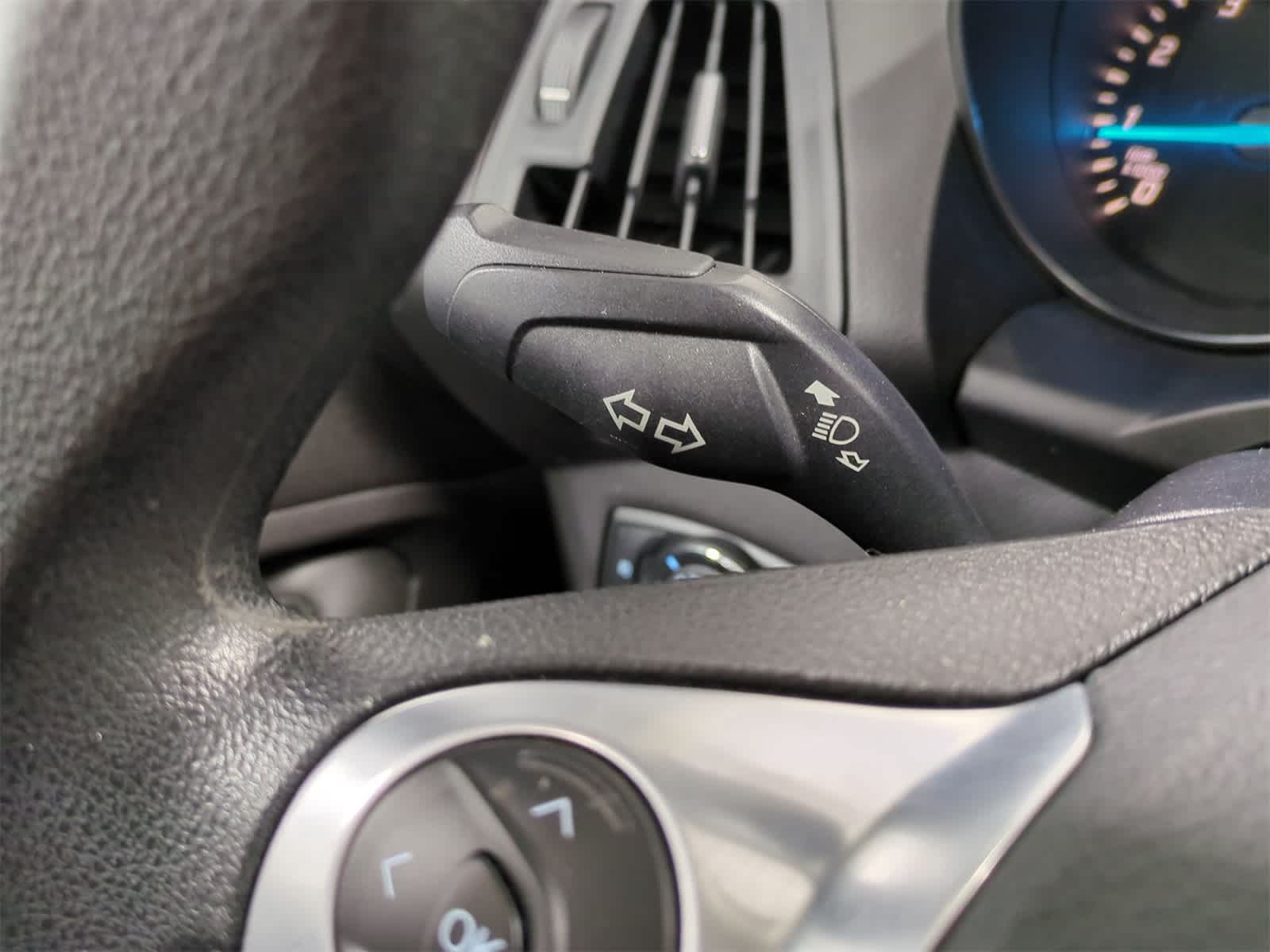 Thumbnail: 2015 Ford Escape - 27
