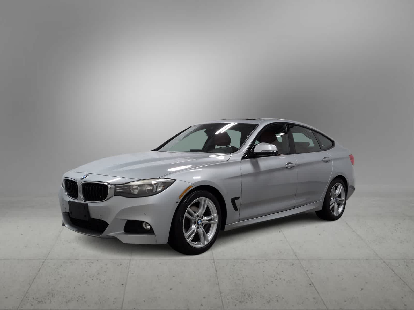 Thumbnail: 2016 BMW 3 Series - 4