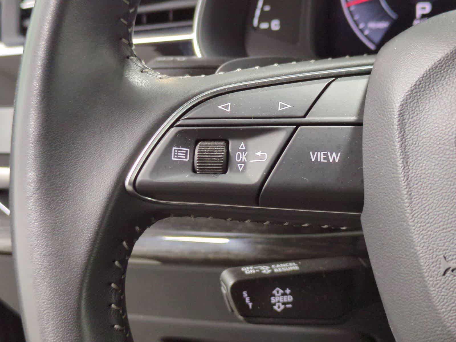 Thumbnail: 2019 Audi Q8 - 25