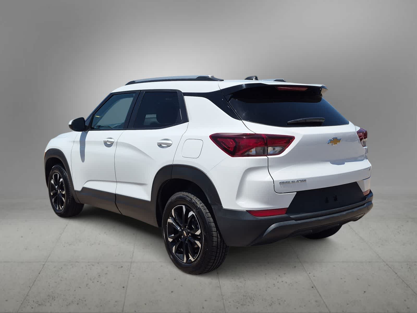 Thumbnail: 2023 Chevrolet TrailBlazer - 6