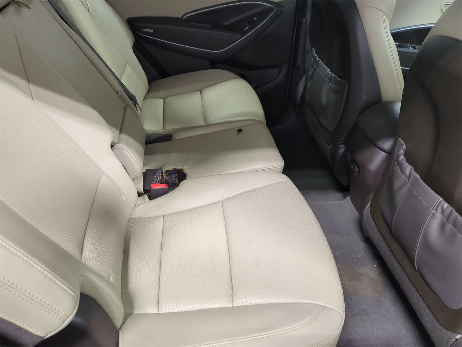 Thumbnail: 2013 Hyundai Santa Fe - 21