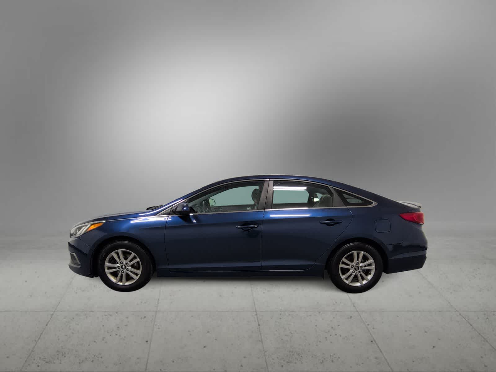 Thumbnail: 2017 Hyundai Sonata - 5