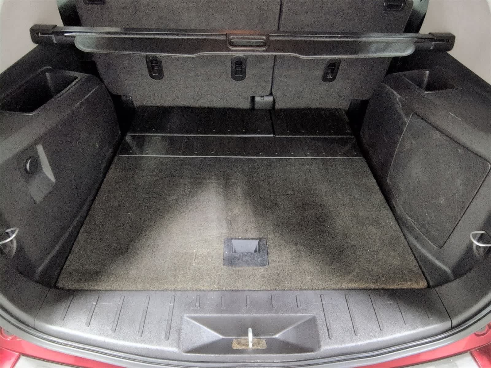 Thumbnail: 2011 Chevrolet Equinox - 34