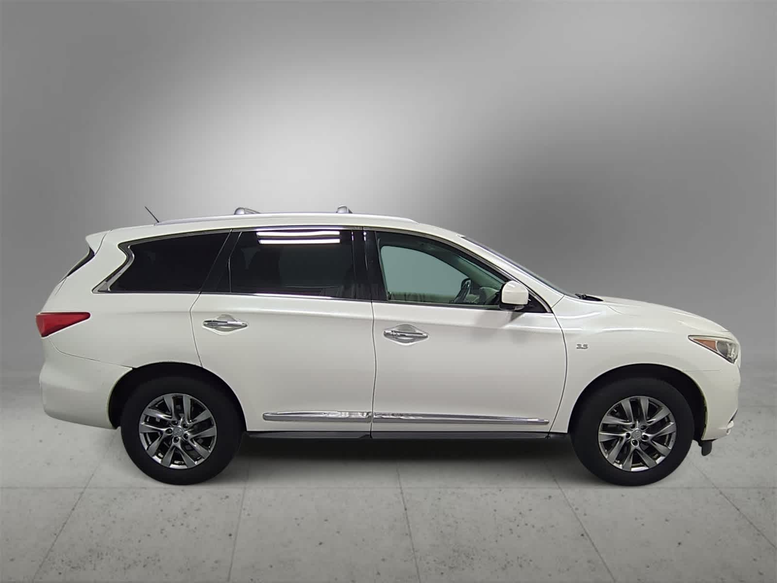 Thumbnail: 2015 INFINITI QX60 - 9