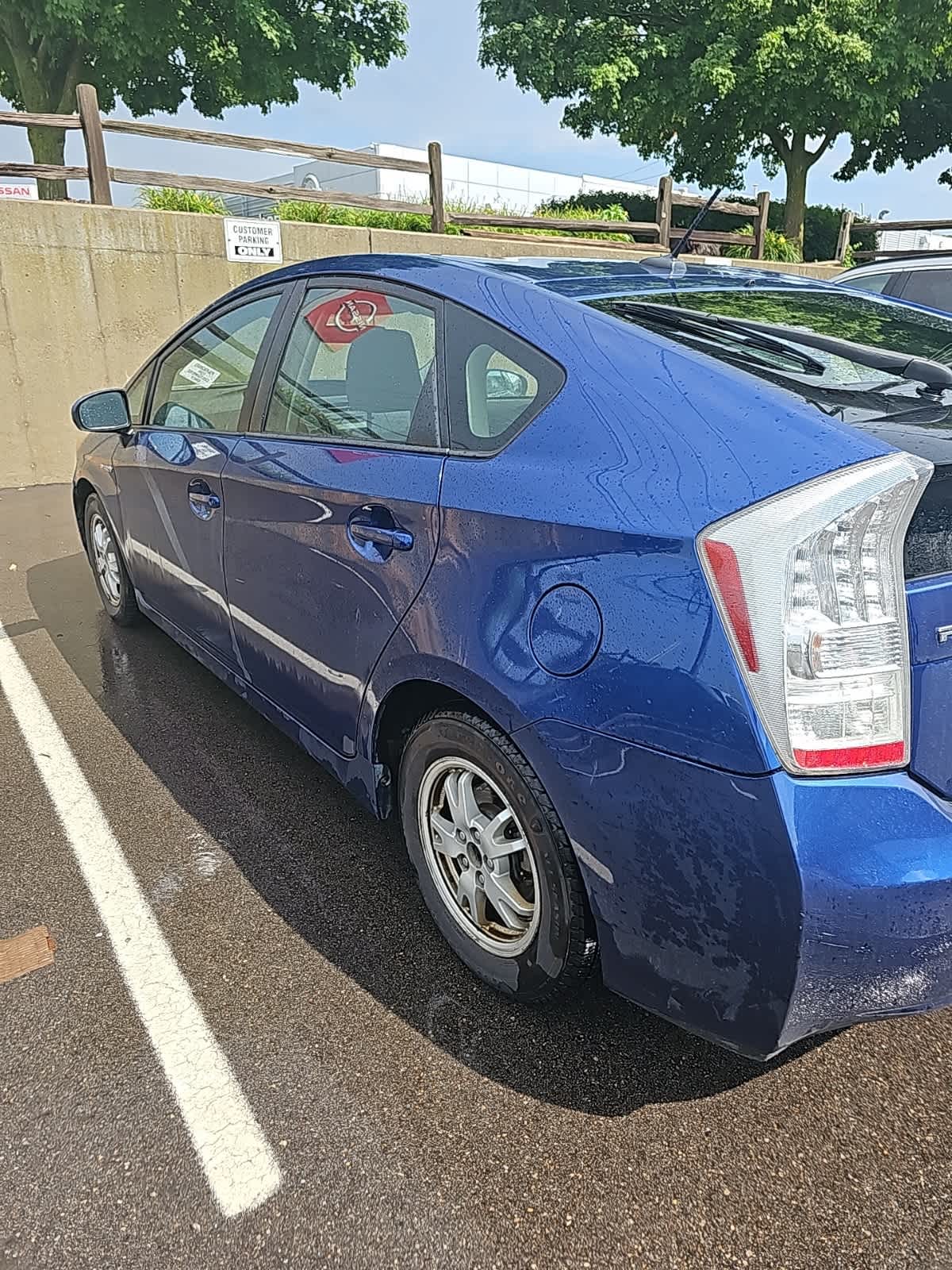 Thumbnail: 2010 Toyota Prius - 4