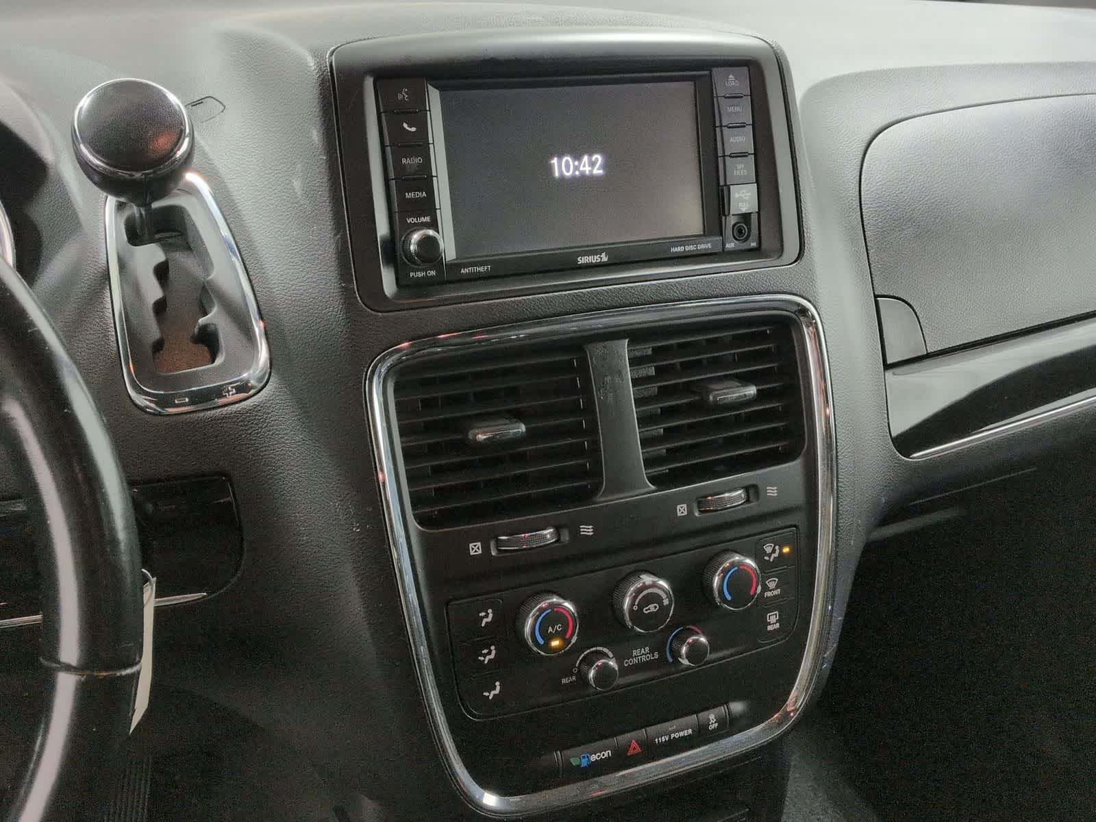 Thumbnail: 2019 Dodge Grand Caravan - 12