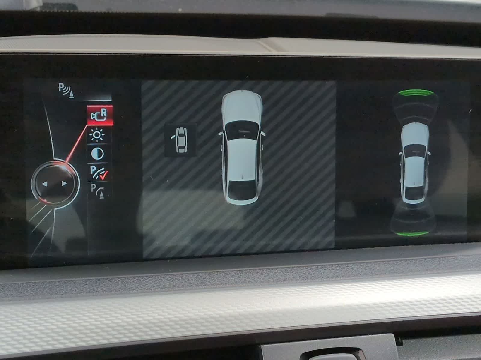 Thumbnail: 2016 BMW 3 Series - 32