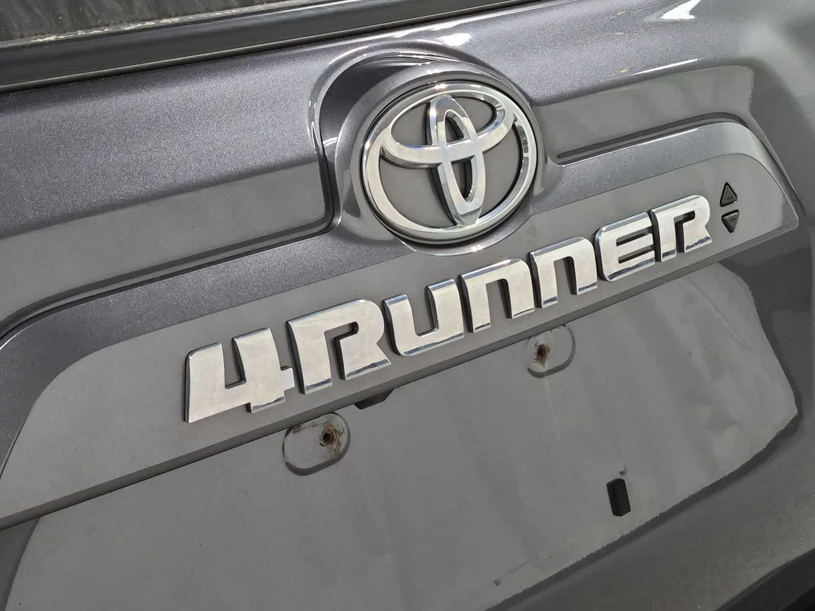 Thumbnail: 2022 Toyota 4Runner - 20