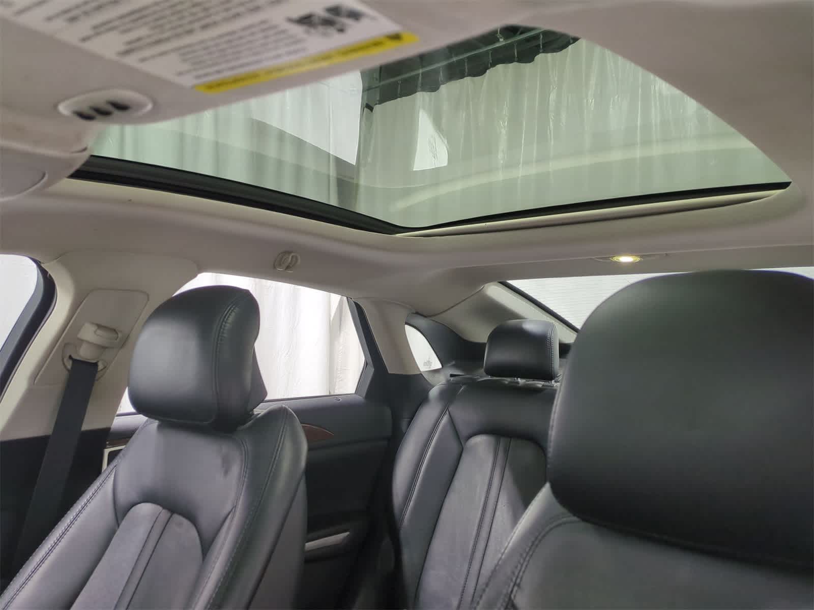Thumbnail: 2016 Lincoln MKZ - 20