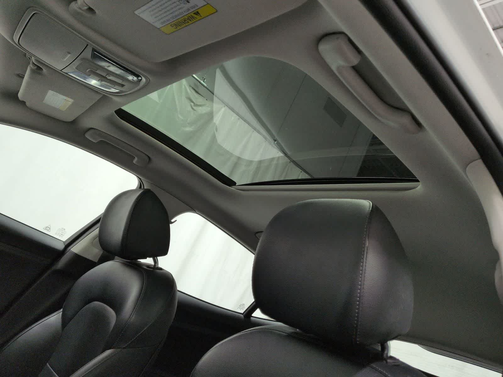 Thumbnail: 2019 Kia Stinger - 20