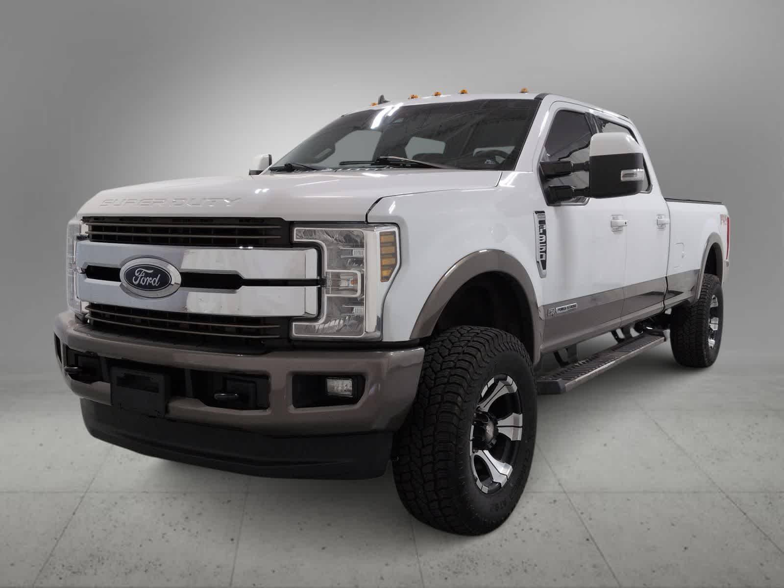 Thumbnail: 2019 Ford F-350 - 4