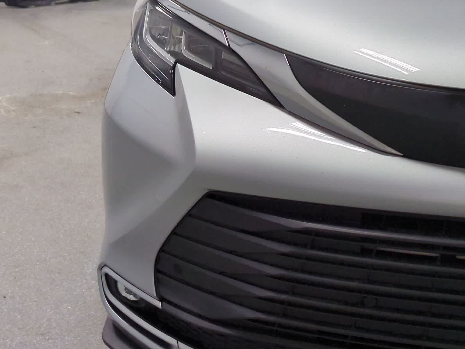 Thumbnail: 2021 Toyota Sienna - 18